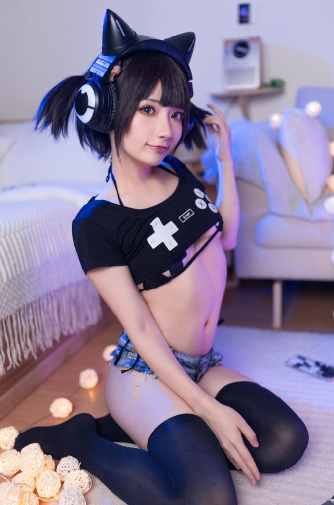 图片[1]-是三不是世w – NO.37 偷玩游戏机的少女[48P-703MB]-喵咪社