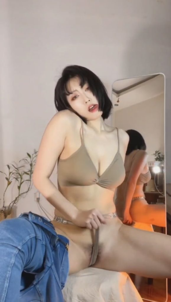 图片[1]-【舞】快手-紫月很会跳-付费定制私拍[9V-529MB]-喵咪社