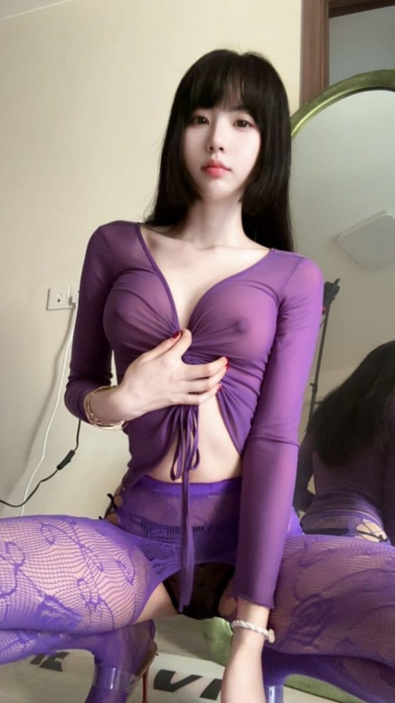 图片[2]-【自】B站-江心月-顶级颜值身材[16P6V-24MB]-喵咪社